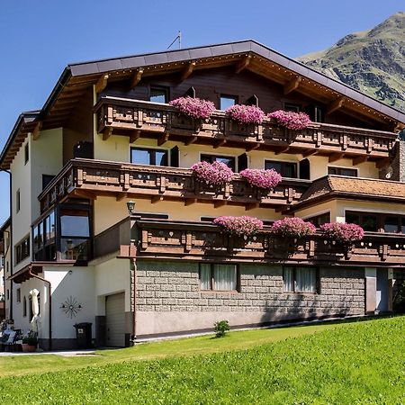 Hotel Haus Elisabeth Sankt Leonhard im Pitztal Exterior foto